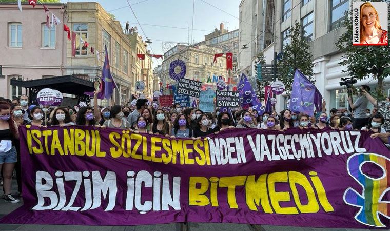 İstanbul Sözleşmesi'nden çekilmeyi protesto eden kadınlara polis müdahalesi