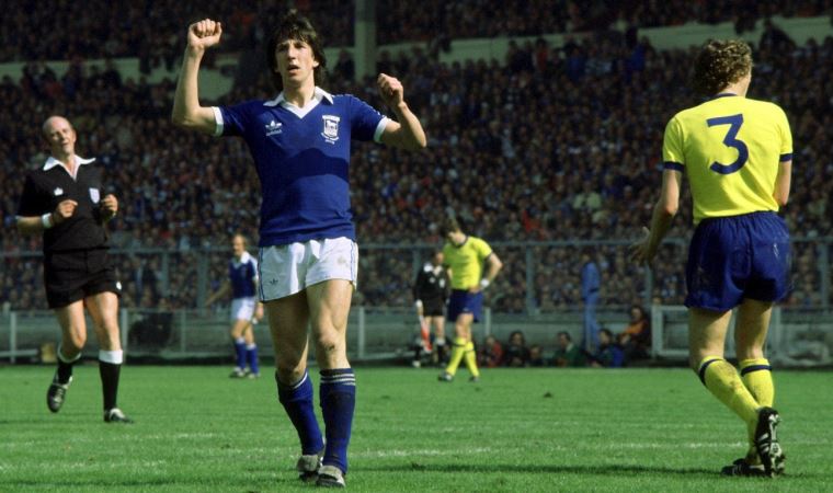 Ipswich Town'ın efsanevi oyuncularından Paul Mariner hayatını kaybetti