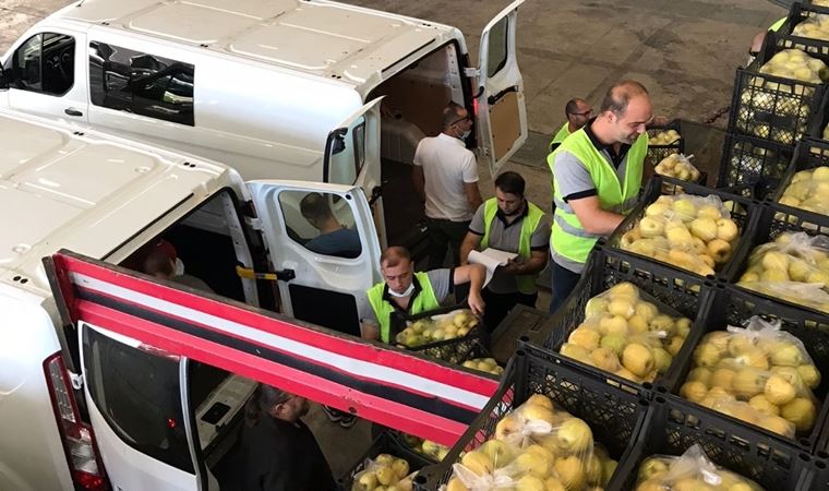 İzmir'de hem üreticiye hem de ihtiyaç sahiplerine destek