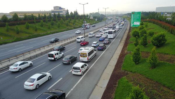 İstanbul trafiğinde "bayram tatili" yoğunluğu