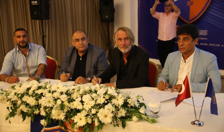 İskenderunspor, Ümit Karan ve Jan Olde Riekerink ile sözleşme imzaladı