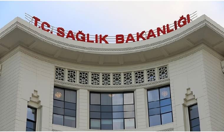 Sağlık Bakanlığı, cinsiyetçi ve ırkçı paylaşımlarda bulunan Beyoğlu İlçe Sağlık Müdürü'nün sözleşmesini askıya aldı