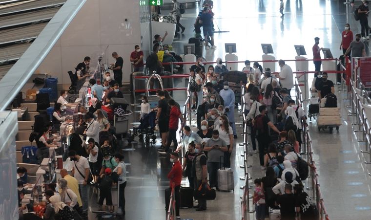 İstanbul Havalimanı'nda bayram yoğunluğu