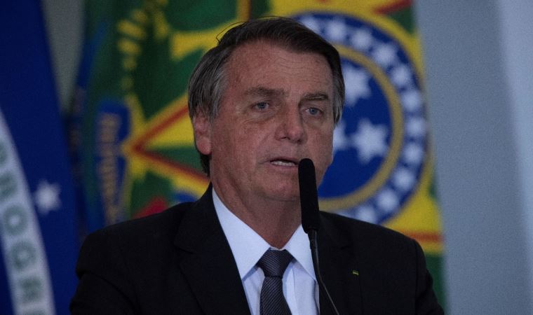 Sağlık sorunları nedeniyle hastaneye kaldırılan Bolsonaro'dan açıklama