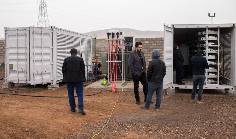 İran'da kripto para madenciliği için kullanılan 19 bin cihaza el konuldu