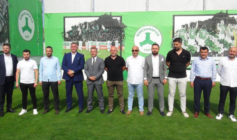 Giresunspor'da başkan Hakan Karaahmet güven tazeledi