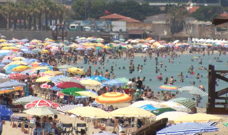 Çeşme'de bayram tatili yoğunluğu