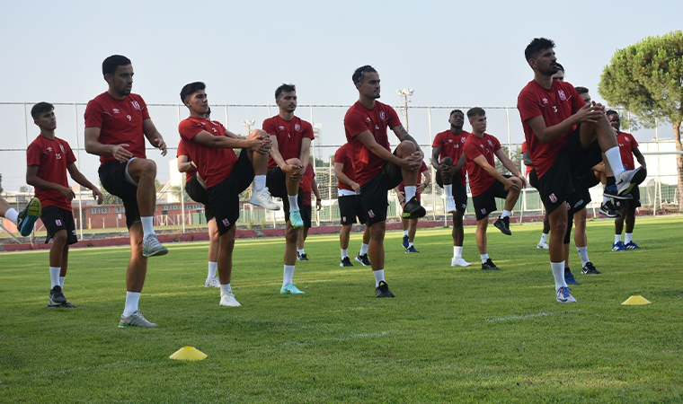 Balıkesirspor, transfer yasağının gölgesinde topbaşı yaptı