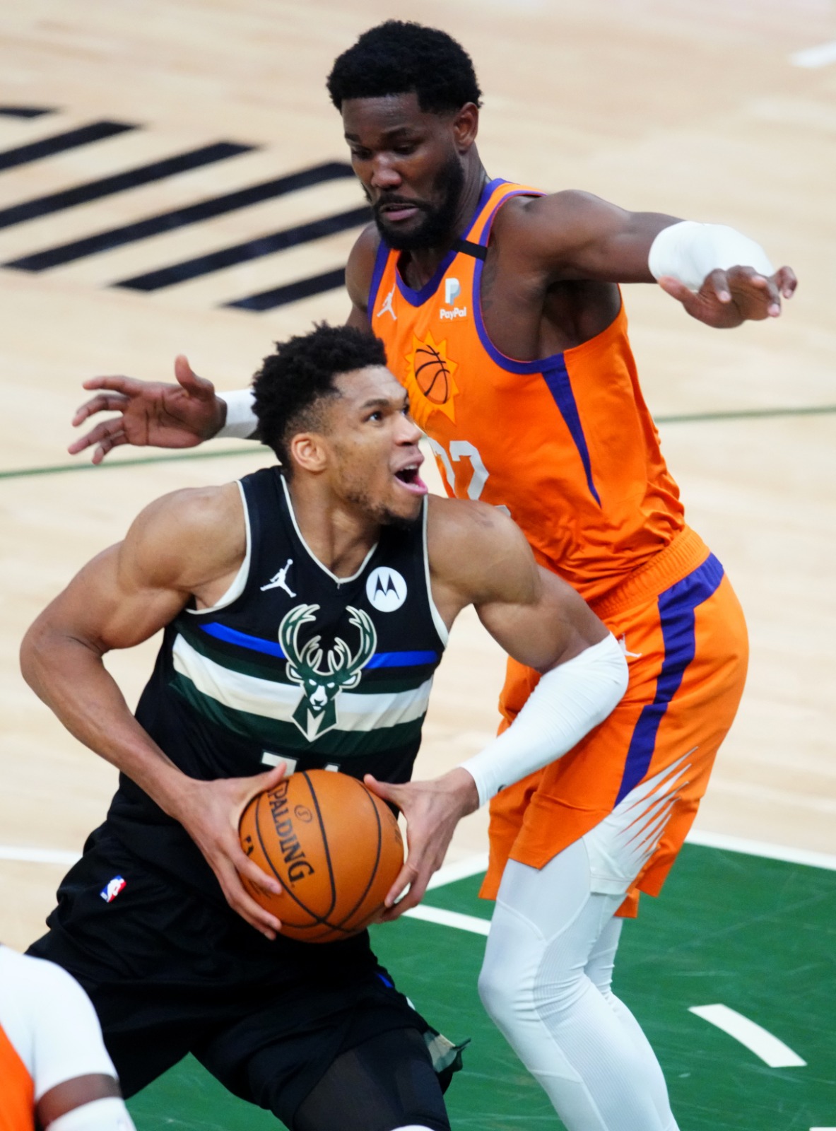 NBA'de Giannis Antetokounmpo, final serisinin en değerlisi seçildi