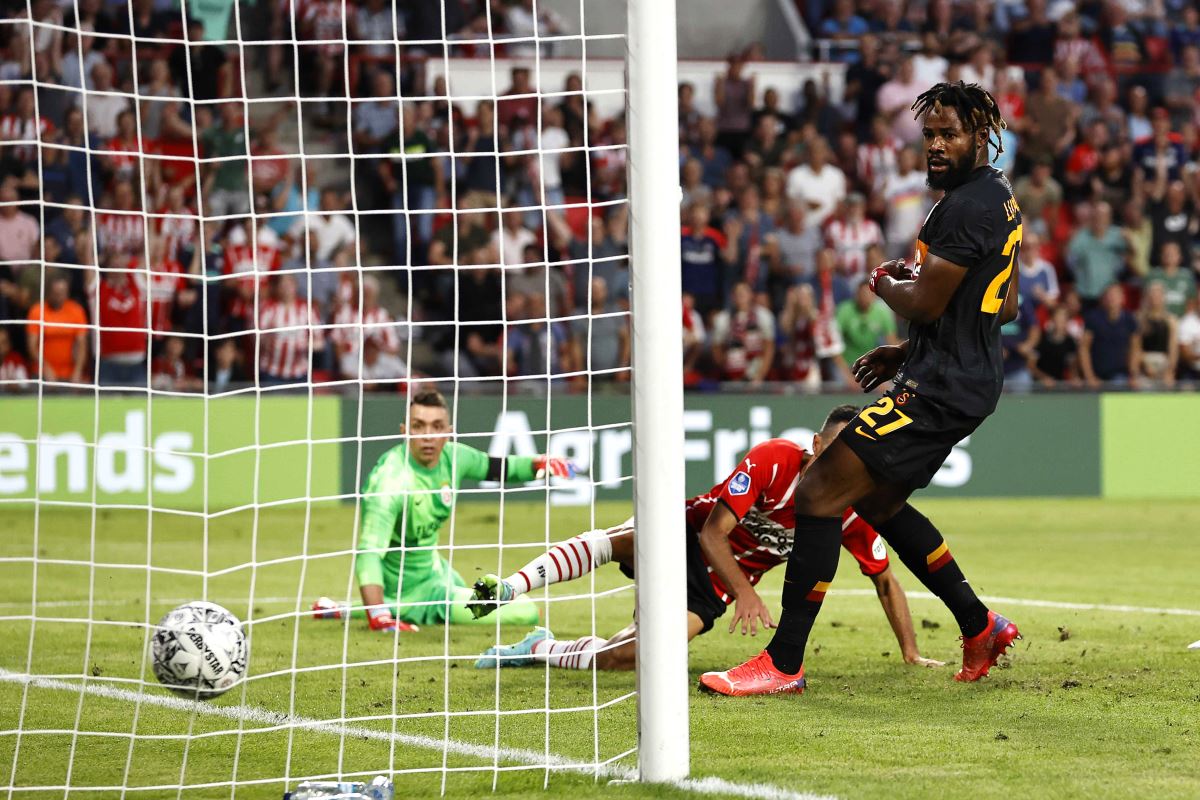 Galatasaray, PSV karşısında 5-1 mağlup oldu