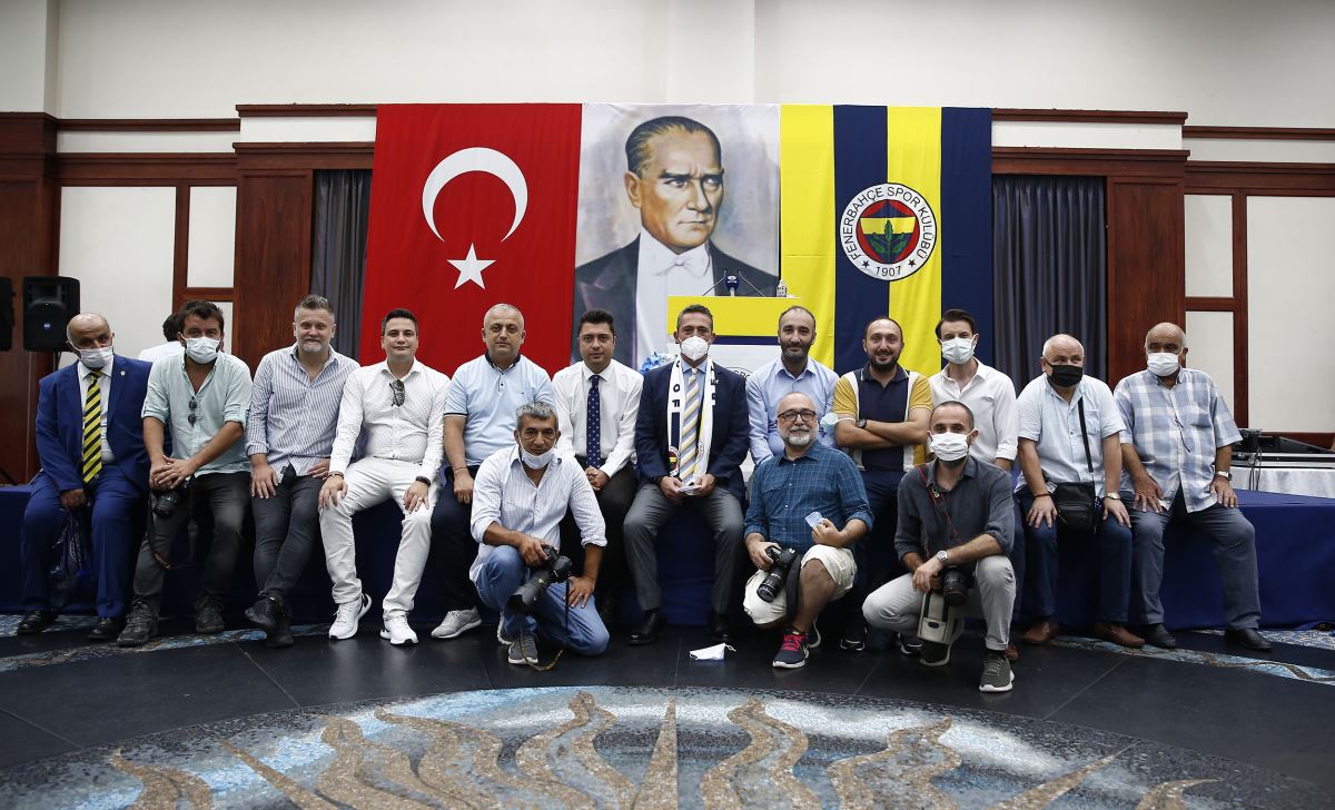 Fenerbahçe'de gelenekselleşen bayramlaşma töreni gerçekleştirildi