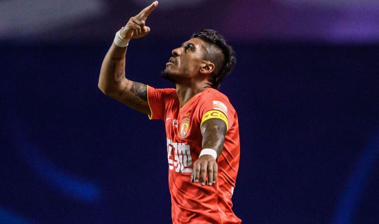 Paulinho, Al-Ahli ile sözleşme imzaladı