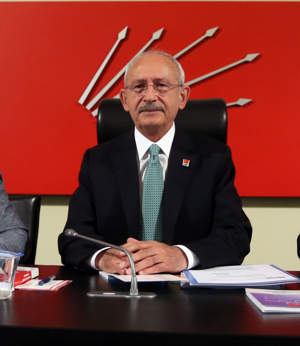 Erken seçim tartışmaları alevlendi; liderler bayramdan sonra harekete geçiyor