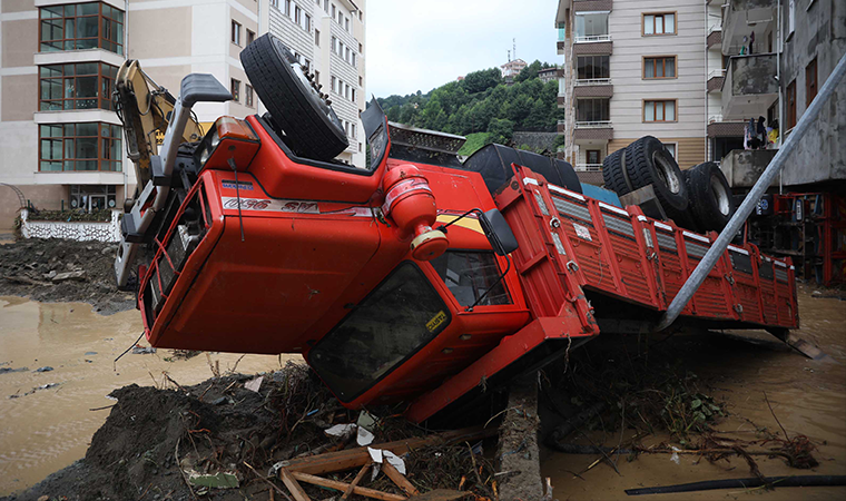 Artvin'de gün ağardı, hasarın boyutları ortaya çıktı