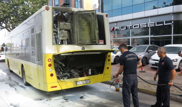 Yolcu dolu otobüste yangın paniği