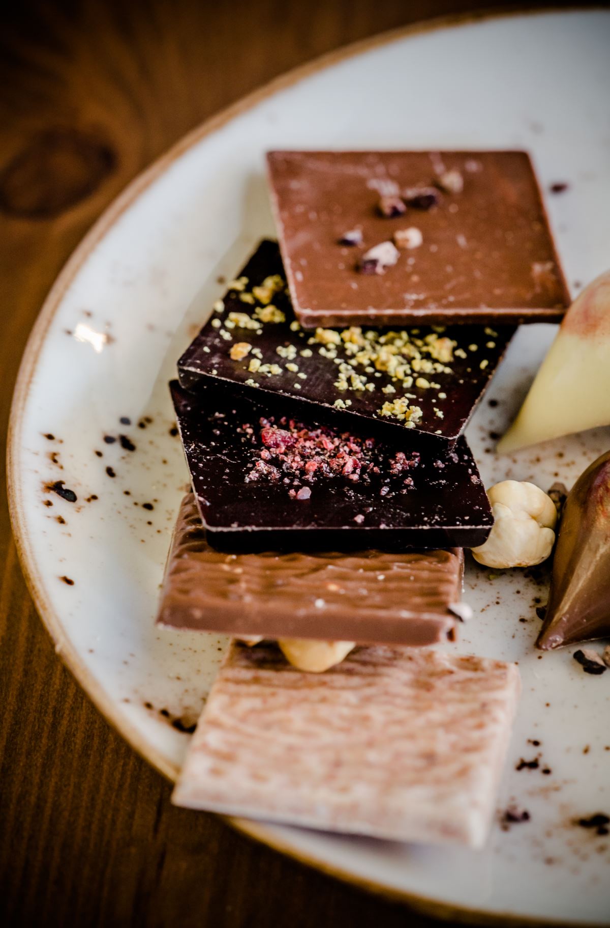 Farklı lezzetleri çikolatayla buluşturan Defne Tokay Çikolata devrimi