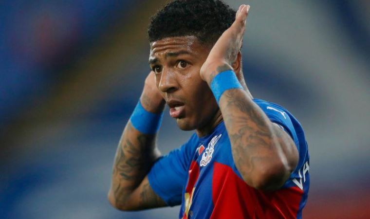 Galatasaray'ın anlaştığı Patrik van Aanholt, İstanbul'a geldi