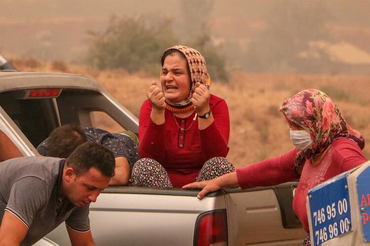 Antalya'dan korkunç görüntüler! Birçok noktada yangın var