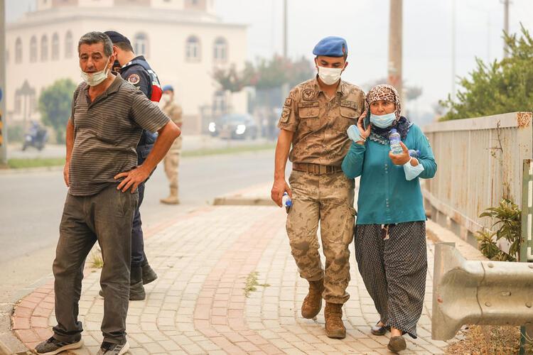 Antalya'dan korkunç görüntüler! Birçok noktada yangın var