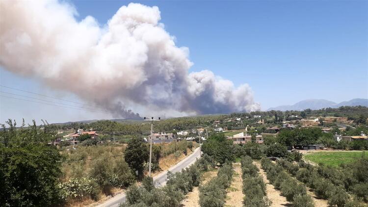 Antalya'dan korkunç görüntüler! Birçok noktada yangın var