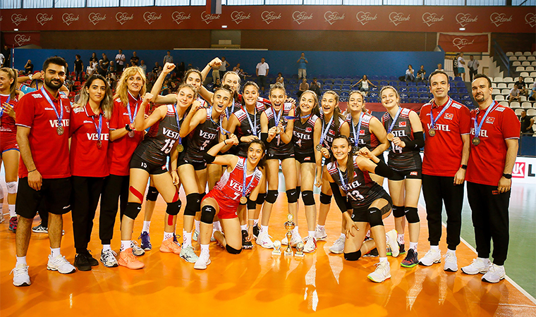 Türkiye, 19 Yaş Altı Kızlar Voleybol Balkan Şampiyonası'nda ikinci oldu