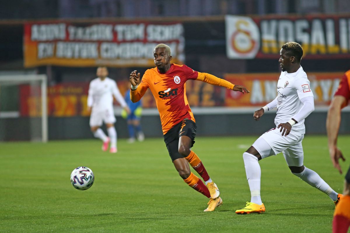 Galatasaray'ın gündemindeki Henry Onyekuru'nun menajeri, açıklamalarda bulundu