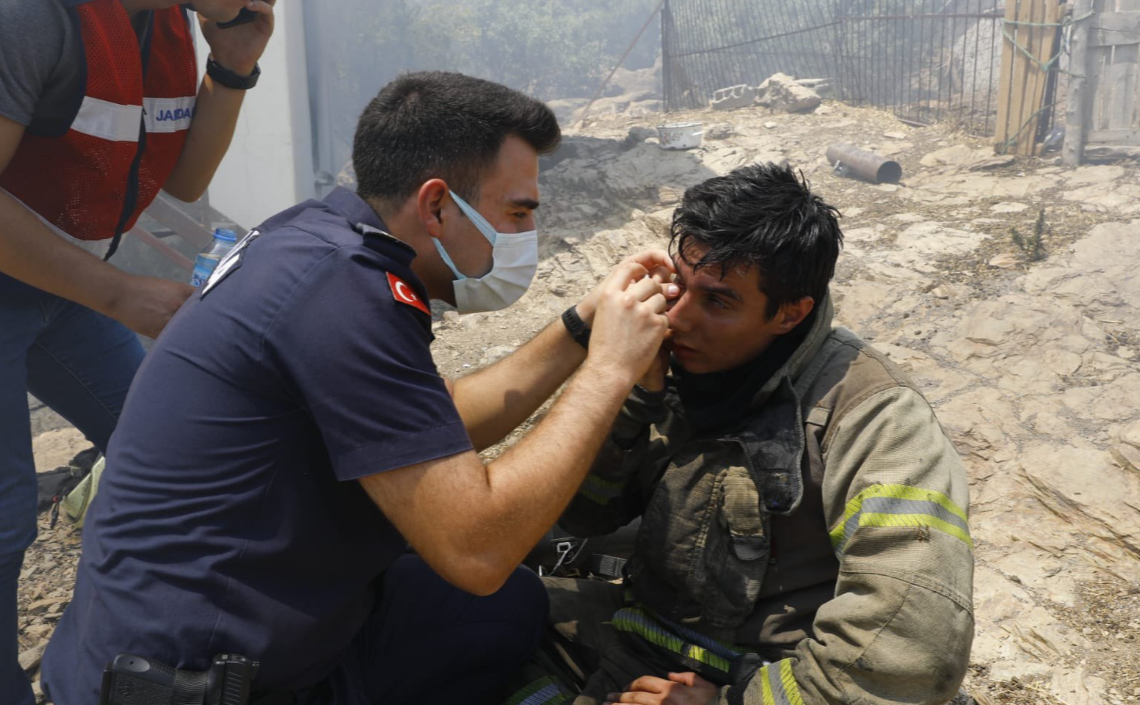 İmamoğlu'ndan anlamlı fotoğraflar: 1 milyon 85 bin fidan dikeceğiz