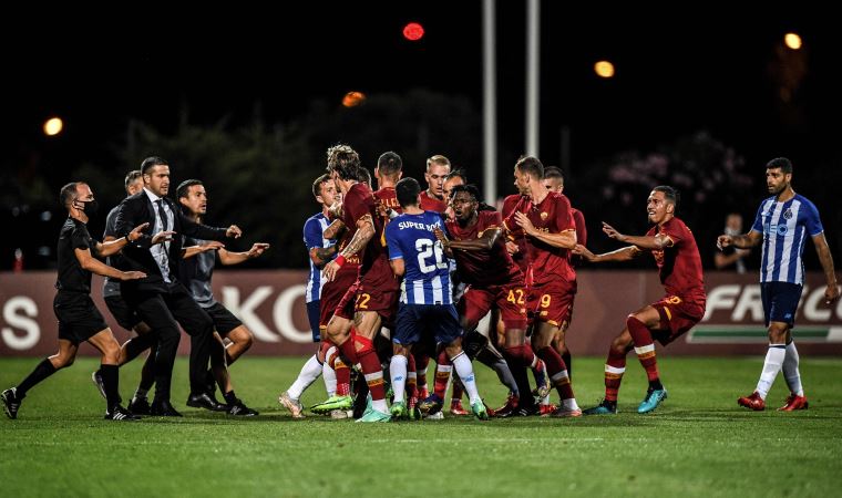 Roma'nın Porto ile oynadığı maçta kavga çıktı