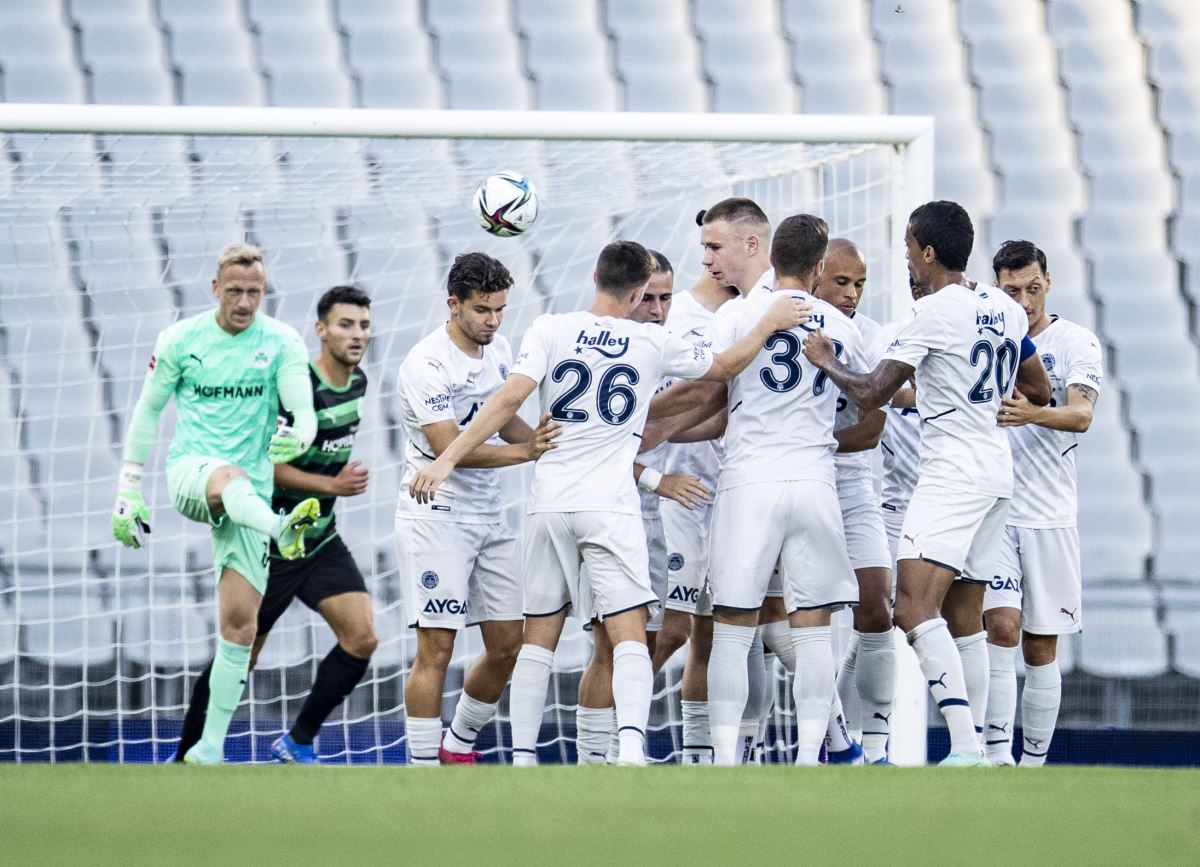 Fenerbahçe, Greuther Fürth’ü 3-1 mağlup etti