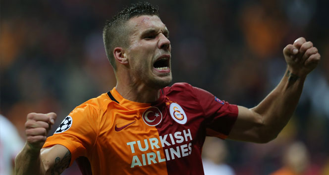 Flaş iddia: Lukas Podolski yuvaya dönüyor!