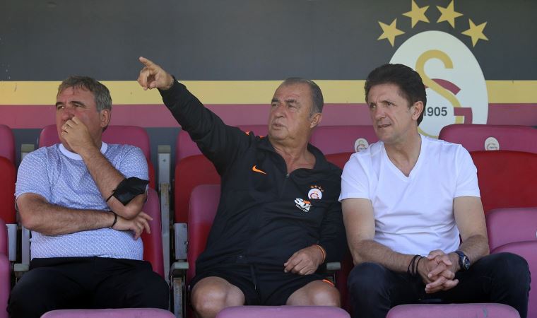 Gheorghe Hagi ve Gheorghe Popescu, Galatasaray antrenmanını ziyaret etti