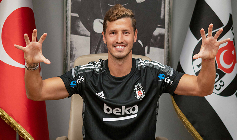 Beşiktaş'ın yeni transferi Salih Uçan, açıklamalarda bulundu