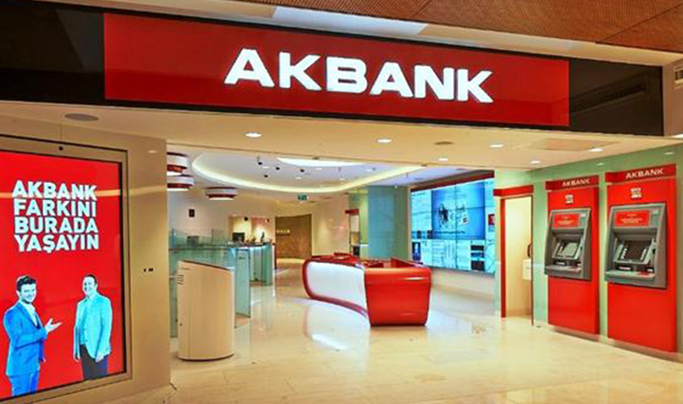 Akbank mobil çöktü mü? Akbank'tan kesinti hakkında açıklama