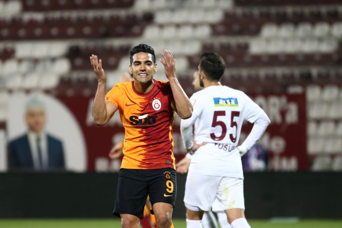 Galatasaray'da Radamel Falcao'nun muhtemel durağı Katar