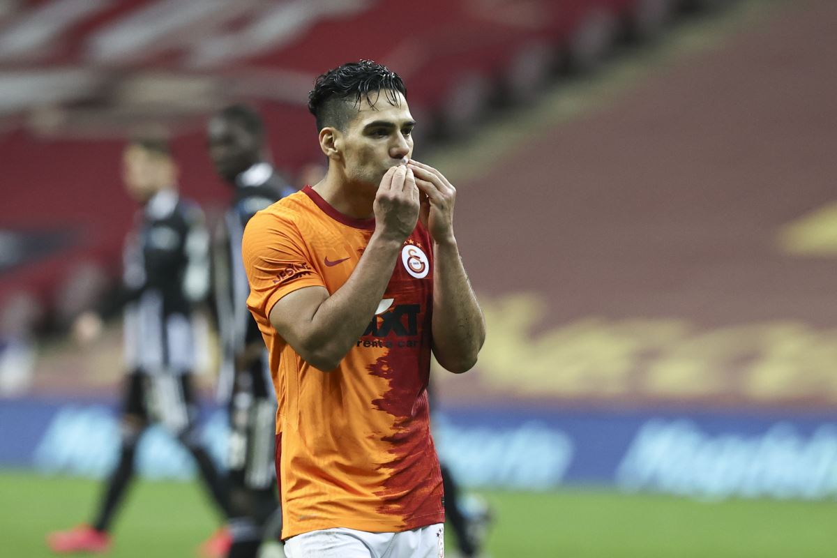 Galatasaray'da Radamel Falcao'nun muhtemel durağı Katar