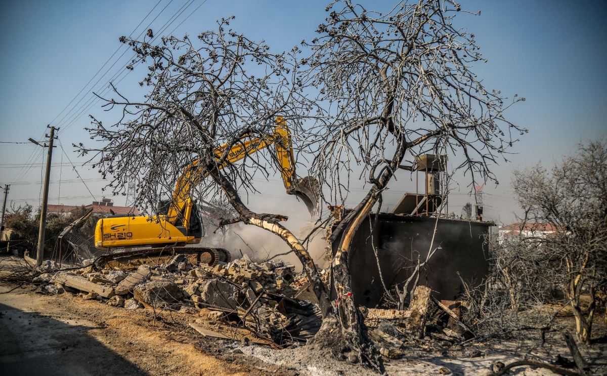 Manavgat'taki büyük yangın 5'inci gününde