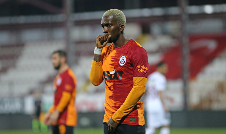 Henry Onyekuru, Olympiakos'a transfer oldu