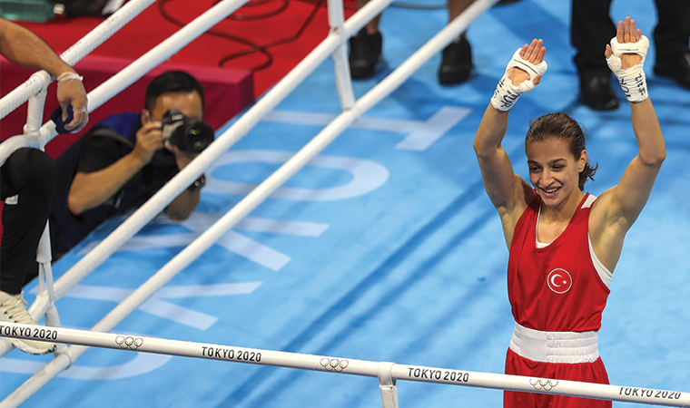 TOKYO 2020 | Kadınlar boksta ikinci madalya da garanti: Buse Naz yarı finalde