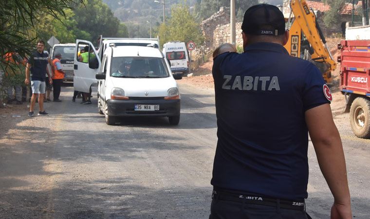 Son dakika: Bodrum'da alevlerin ulaştığı bazı yollar trafiğe kapatıldı