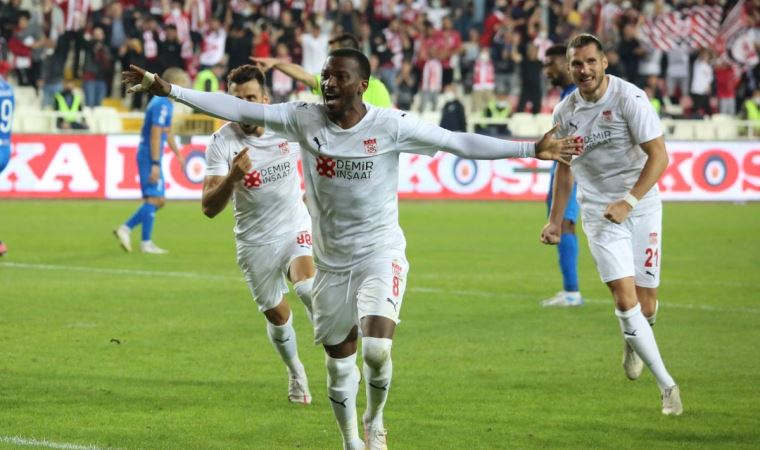 Sivasspor, UEFA Avrupa Konferans Ligi'nde play-off turuna yükseldi