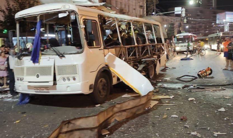 Rusya'da otobüsteki patlama anı kamerada