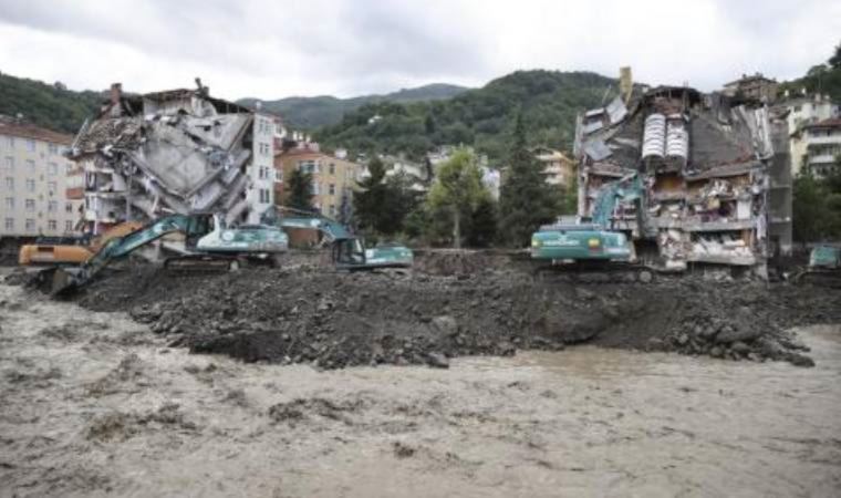 Karadeniz'deki sel felaketinde hayatını kaybedenlerin sayısı 38'e yükseldi