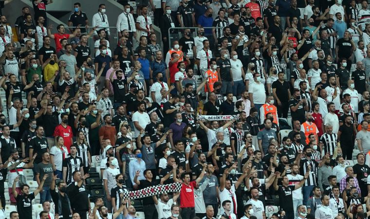 Beşiktaş, 526 gün sonra taraftarıyla buluştu