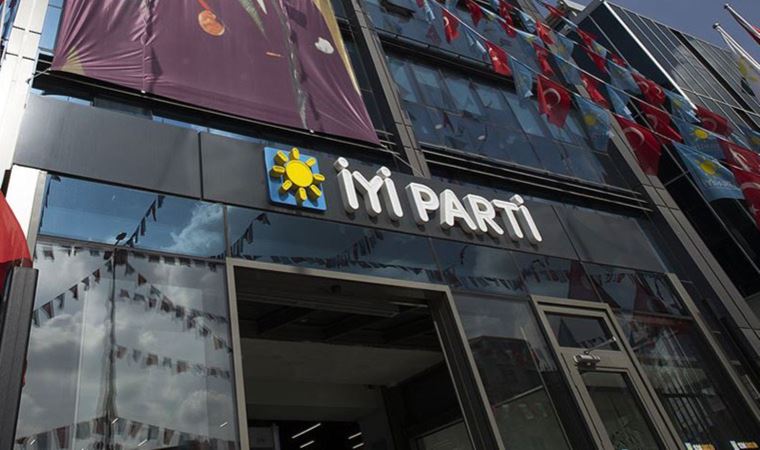 İYİ Parti'de Erol Tatar istifa etti