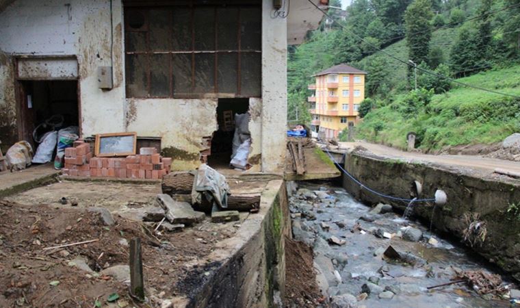 Rize'de selde hasar gören binalar hakkında karar