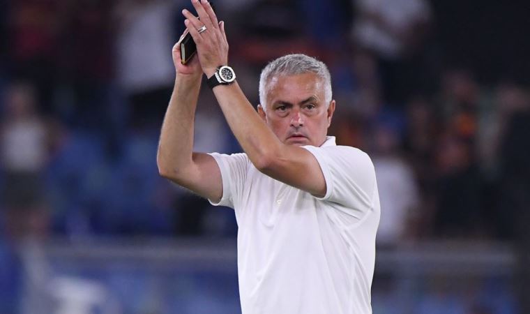 Mourinho tarihe geçti Roma kazandı