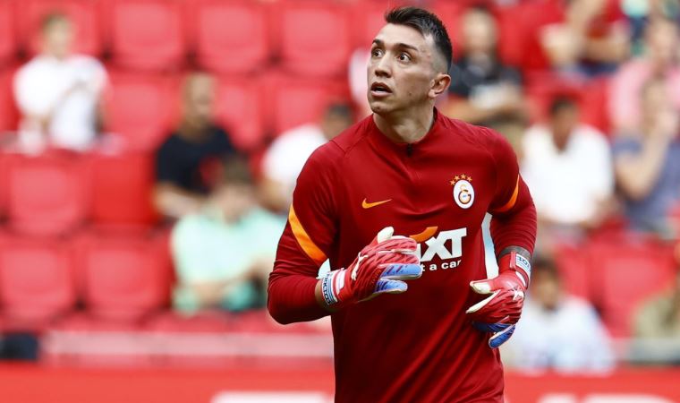 Volkan Demirel: “Son 10 yılda Muslera, Türk futboluna damga vurmuştur”