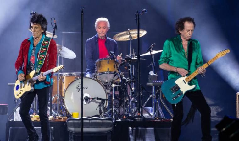 Rolling Stones’un davulcusu Charlie Watts yaşamını yitirdi!