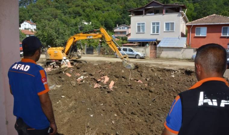 Kastamonu'da sele kapılan 13 yaşındaki Rabia Aydemir, 14 gündür aranıyor