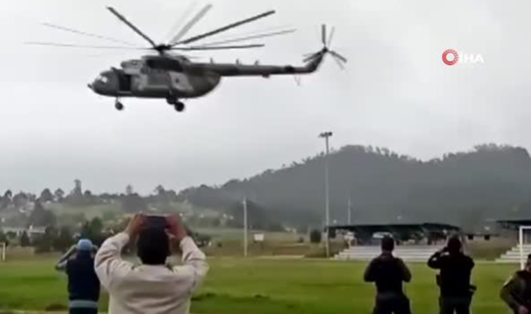 Meksika Donanmasına ait helikopter, iniş yaptığı sırada düştü